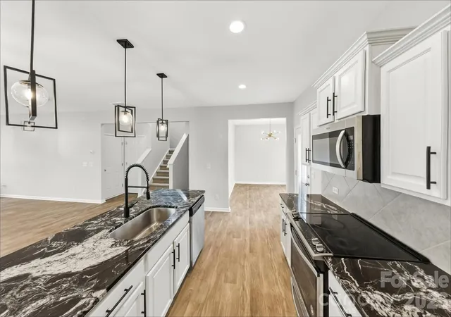 Photo 3 of Single family home for sale at 141 Fairfield Dr, Troutman, NC 28166 | MLS# 4427091 | Listing updated on 2026-09-25