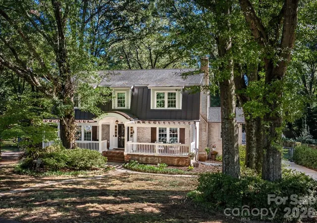 Photo 1 of Single family home for sale at 6607 Long Meadow Rd, Charlotte, NC 28210 | MLS# 4427099 | Listing updated on 2026-10-01
