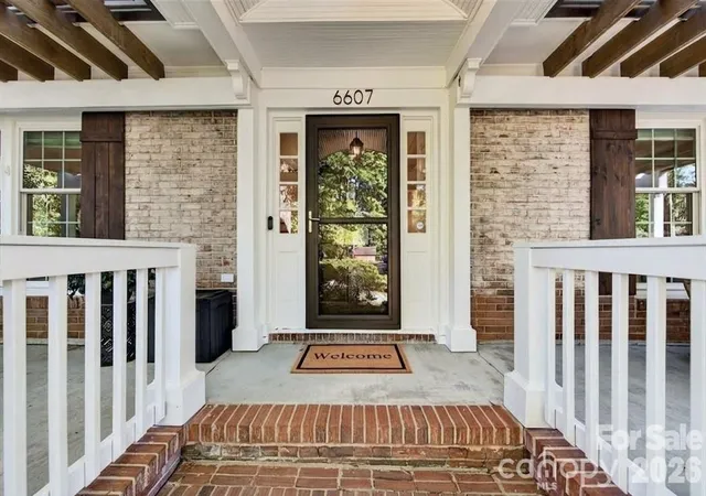 Photo 4 of Single family home for sale at 6607 Long Meadow Rd, Charlotte, NC 28210 | MLS# 4427099 | Listing updated on 2026-10-01
