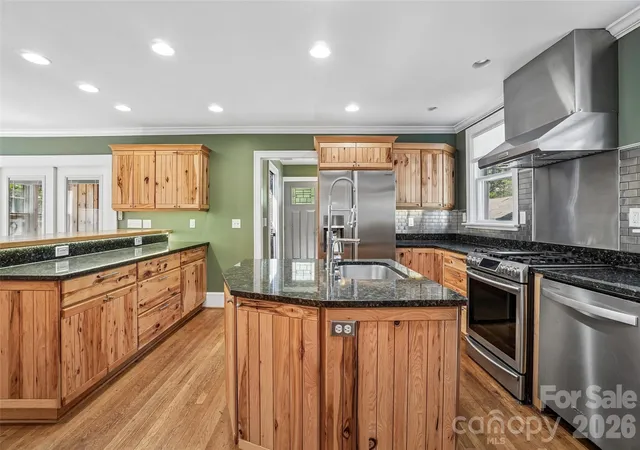 Photo 2 of Single family home for sale at 23 Lanvale Ave, Asheville, NC 28806 | MLS# 4427107 | Listing updated on 2026-10-29