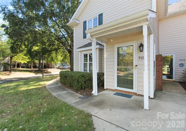 Photo 2 of Condo for sale at 9328 S Vicksburg Park Ct, Charlotte, NC 28210 | MLS# 4427116 | Listing updated on 2026-10-24