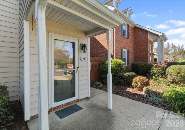 Photo 3 of Condo for sale at 9328 S Vicksburg Park Ct, Charlotte, NC 28210 | MLS# 4427116 | Listing updated on 2026-10-24