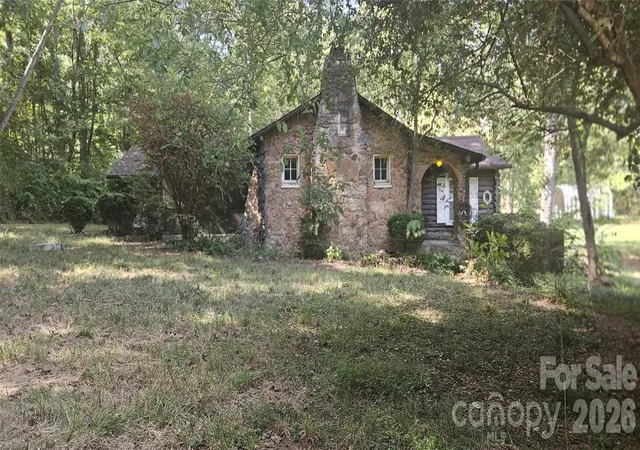 Photo 1 of Single family home for sale at 1944 E Maiden Rd, Maiden, NC 28650 | MLS# 4427127 | Listing updated on 2026-09-30