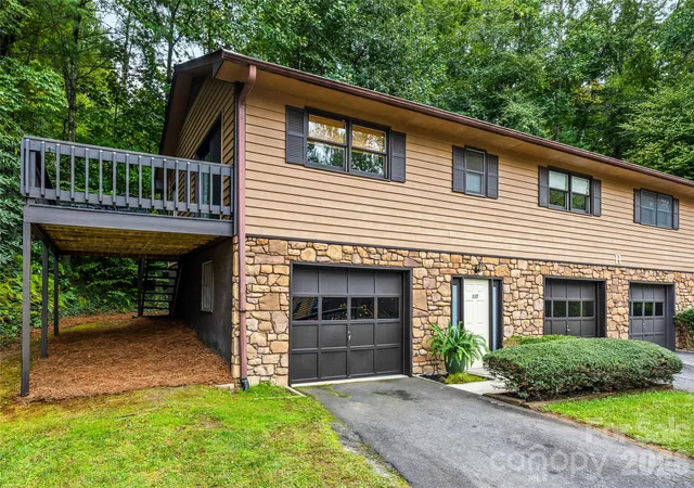 Photo 1 of Condo for sale at 117 View De Lake Dr, Etowah, NC 28729 | MLS# 4427129 | Listing updated on 2026-10-07