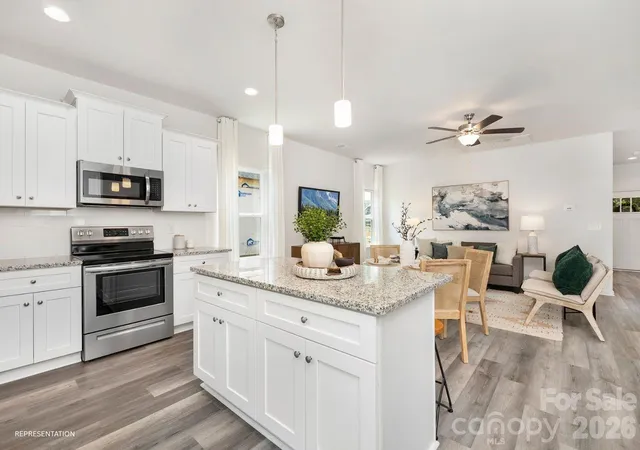 Photo 4 of Single family home for sale at 5721 Howard St, Charlotte, NC 28269 | MLS# 4427133 | Listing updated on 2026-09-25