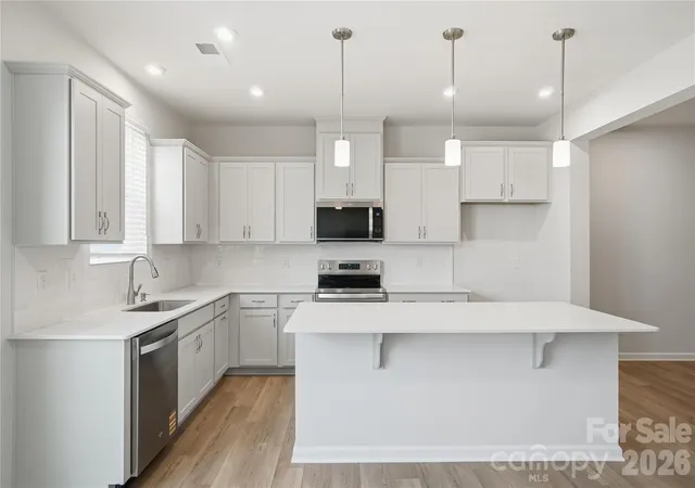 Townhouse for sale at 5230 Wyes Oak Ln, Charlotte, NC 28269 | MLS# 4427136