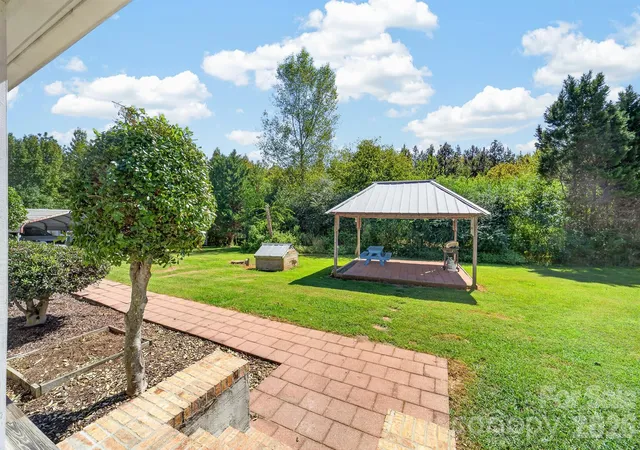 Photo 4 of Single family home for sale at 9702 Quail Cvs Ct, Indian Trail, NC 28079 | MLS# 4427145 | Listing updated on 2026-10-02