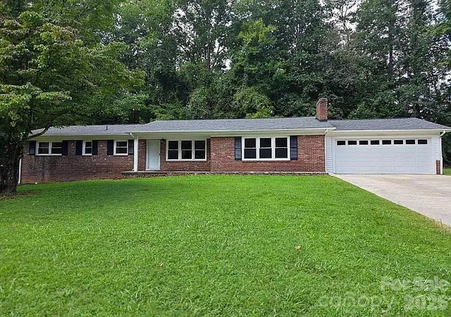 Photo 1 of Single family home for sale at 3828 Stroupe St, Morganton, NC 28655 | MLS# 4427151 | Listing updated on 2026-10-04