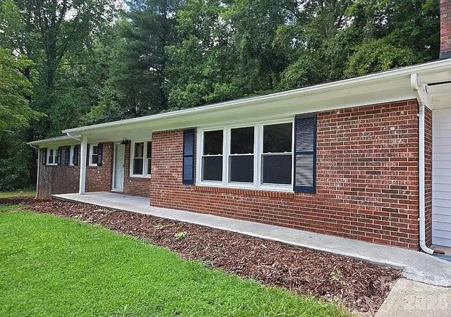Photo 3 of Single family home for sale at 3828 Stroupe St, Morganton, NC 28655 | MLS# 4427151 | Listing updated on 2026-10-04