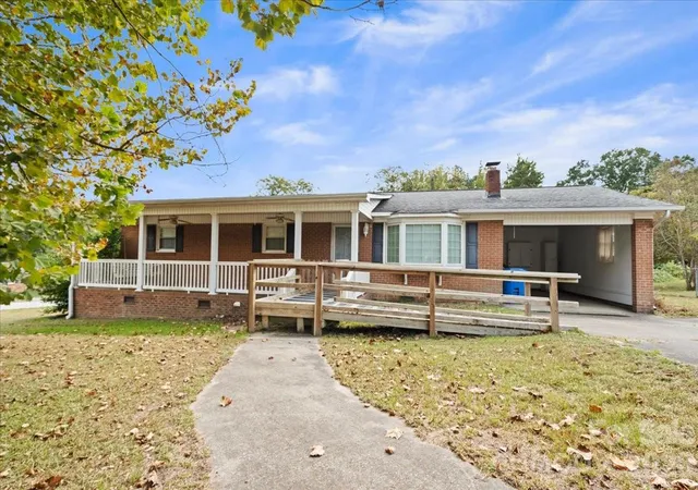 Photo 1 of Single family home for sale at 630 E Pigg St, Pageland, SC 29728 | MLS# 4427164 | Listing updated on 2026-09-24