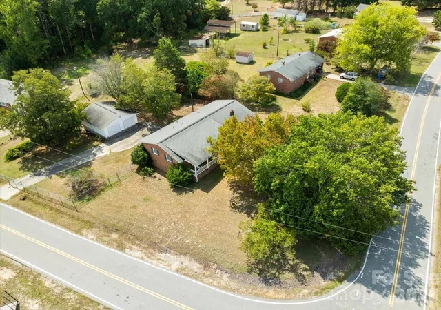 Photo 3 of Single family home for sale at 630 E Pigg St, Pageland, SC 29728 | MLS# 4427164 | Listing updated on 2026-09-24