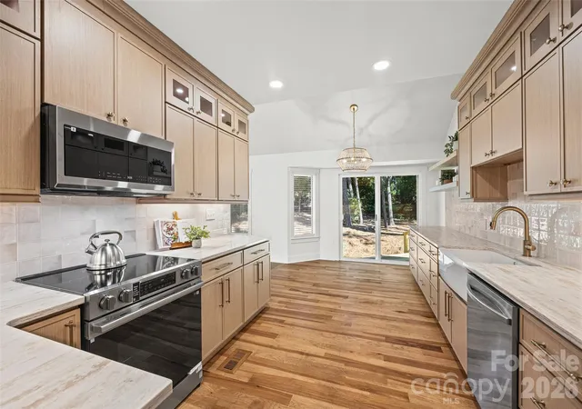 Photo 1 of Single family home for sale at 25002 Molokai Dr, Fort Mill, SC 29708 | MLS# 4427167 | Listing updated on 2026-10-02