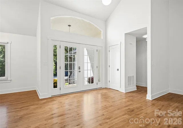 Photo 4 of Single family home for sale at 25002 Molokai Dr, Fort Mill, SC 29708 | MLS# 4427167 | Listing updated on 2026-10-02