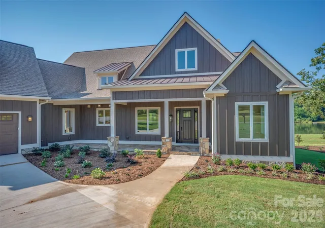 Photo 4 of Single family home for sale at 978 Mapleton Ln, Columbus, NC 28722 | MLS# 4427170 | Listing updated on 2026-09-24