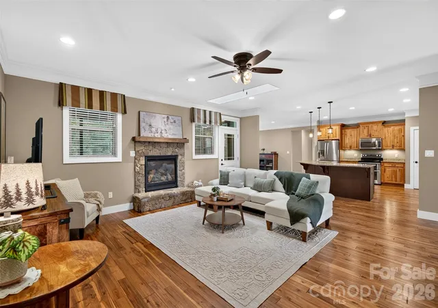 Photo 3 of Single family home for sale at 70 King Hts Dr, Fletcher, NC 28732 | MLS# 4427173 | Listing updated on 2026-10-01