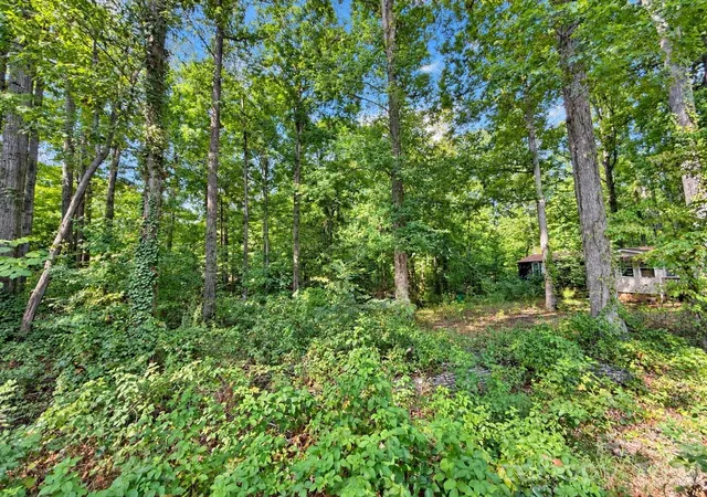 Photo 2 of Single family home for sale at 4235 Eagle Chase Dr, Charlotte, NC 28216 | MLS# 4427175 | Listing updated on 2026-09-24