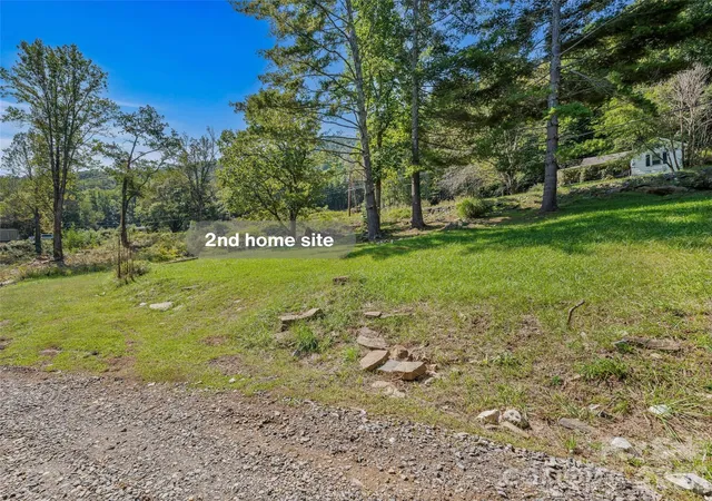Photo 3 of Single family home for sale at 65 Passional Way, Burnsville, NC 28714 | MLS# 4427179 | Listing updated on 2026-10-07