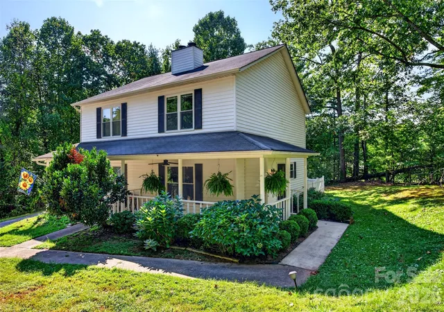 Townhouse for sale at 158 Rocking Porch Ridge, Asheville, NC 28805 | MLS# 4427181