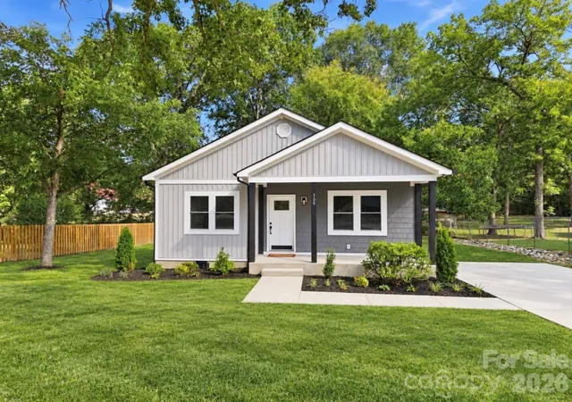 Single family home for sale at 309 College St, Marshville, NC 28103 | MLS# 4427184 | Listing updated on 2026-09-22