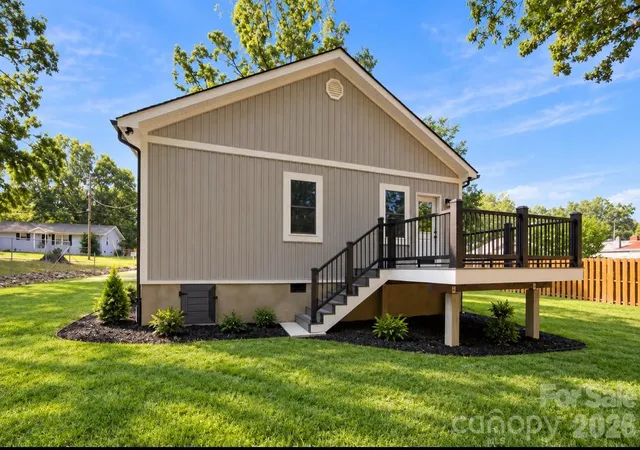 Photo 2 of Single family home for sale at 309 College St, Marshville, NC 28103 | MLS# 4427184 | Listing updated on 2026-09-22