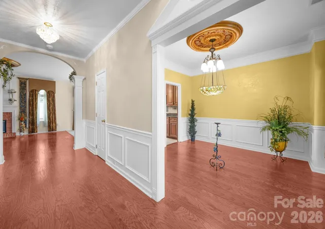 Photo 3 of Single family home for sale at 11623 Fox Glen Dr, Charlotte, NC 28269 | MLS# 4427186 | Listing updated on 2026-09-23