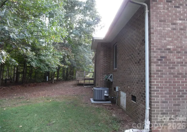Photo 3 of Single family home for sale at 1453 Marshbrooke Ln, Catawba, NC 28609 | MLS# 4427196 | Listing updated on 2026-09-23