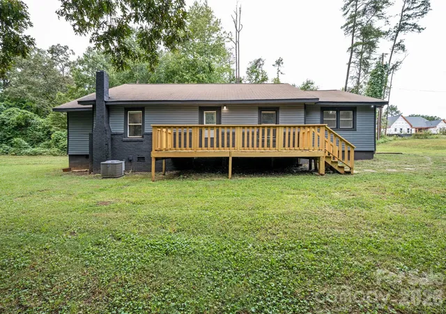 Photo 3 of Single family home for sale at 1180 Piney Ridge Rd, Forest City, NC 28043 | MLS# 4427197 | Listing updated on 2026-09-29