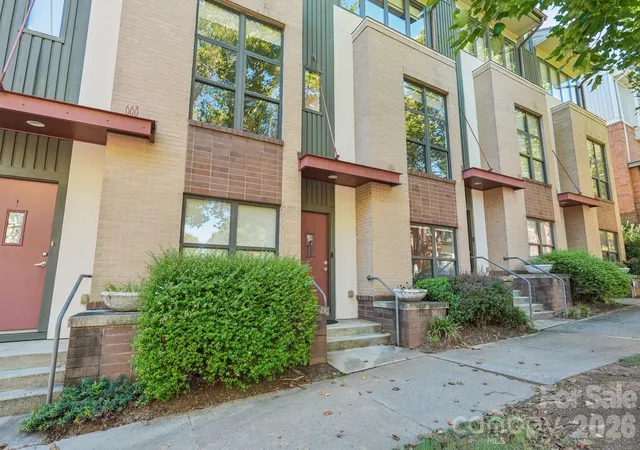 Photo 2 of Condo for sale at 664 Garden District Dr, Charlotte, NC 28202 | MLS# 4427198 | Listing updated on 2026-10-04