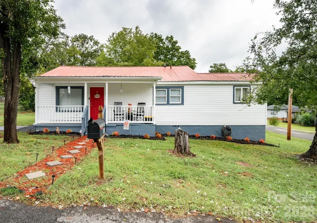 Photo 1 of Single family home for sale at 459 Harmon St, Forest City, NC 28043 | MLS# 4427199 | Listing updated on 2026-09-27
