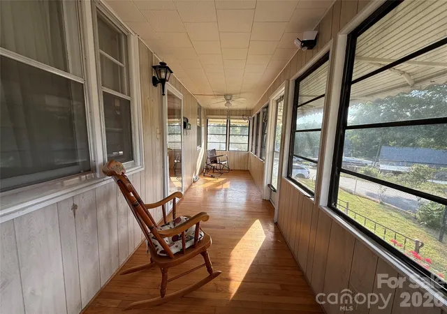 Photo 2 of Single family home for sale at 17 Hill St, Great Falls, SC 29055 | MLS# 4427202 | Listing updated on 2026-09-23
