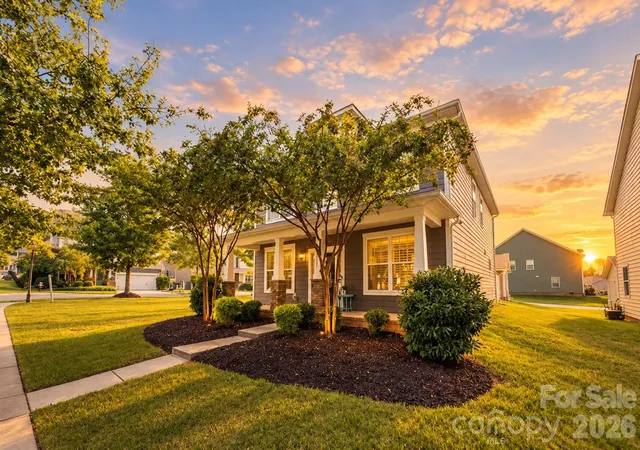 Photo 1 of Single family home for sale at 2015 Kensley Dr, Waxhaw, NC 28173 | MLS# 4427211 | Listing updated on 2026-10-17
