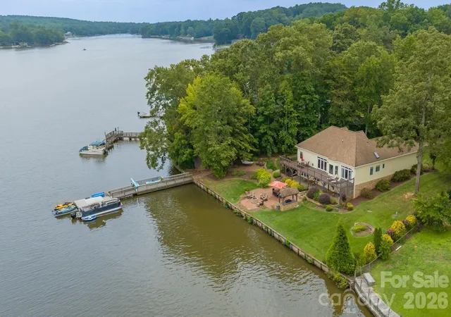 Photo 3 of Single family home for sale at 161 Abbotts Ct, Lexington, NC 27292 | MLS# 4427226 | Listing updated on 2026-10-08