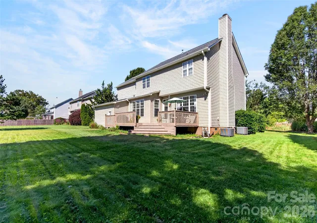 Photo 2 of Single family home for sale at 394 English Oak Rd, Fletcher, NC 28732 | MLS# 4427230 | Listing updated on 2026-10-07