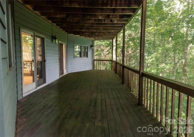 Photo 3 of Single family home for sale at 997 Winterstar Loop, Burnsville, NC 28714 | MLS# 4427231 | Listing updated on 2026-09-23