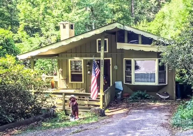 Photo 1 of Single family home for sale at 115 Spring Brk Rd, Newland, NC 28657 | MLS# 4427233 | Listing updated on 2026-09-23