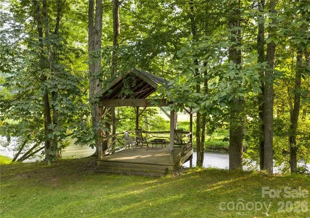 Photo 3 of Sale Pending at 151 Red Tailed Hawk Rd, Banner Elk, NC 28604 | MLS# 4427240 | Listing updated on 2026-10-20