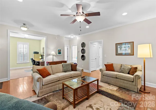 Photo 4 of Single family home for sale at 18114 Ebenezer Dr, Cornelius, NC 28031 | MLS# 4427246 | Listing updated on 2026-10-05
