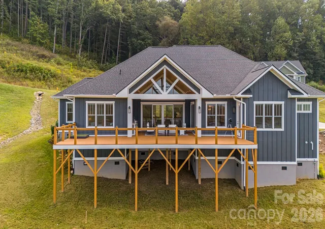 Photo 1 of Single family home for sale at 297 Maple Knoll Dr, Hendersonville, NC 28792 | MLS# 4427248 | Listing updated on 2026-09-25