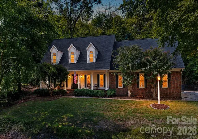 Photo 2 of Single family home for sale at 6128 Lake Providence Ln, Charlotte, NC 28277 | MLS# 4427259 | Listing updated on 2026-10-21
