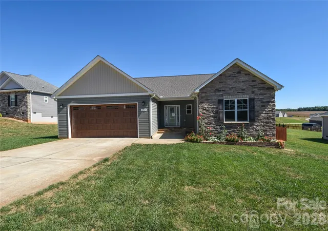 Photo 1 of Single family home for sale at 148 Greythorn Dr, Statesville, NC 28625 | MLS# 4427266 | Listing updated on 2026-10-02