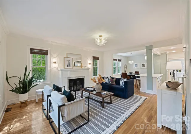 Photo 3 of Single family home for sale at 1814 Kensington Dr, Charlotte, NC 28205 | MLS# 4427273 | Listing updated on 2026-09-24