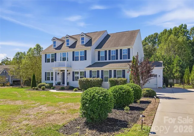 Photo 1 of Single family home for sale at 912 Manorwood Dr, Waxhaw, NC 28173 | MLS# 4427277 | Listing updated on 2026-10-04