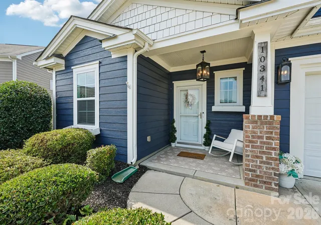 Photo 1 of Single family home for sale at 10341 Fresh Water Ct, Concord, NC 28027 | MLS# 4427288 | Listing updated on 2026-09-23