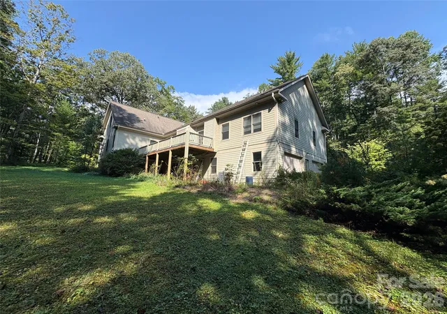 Photo 2 of Single family home for sale at 502 Pace Rd, Hendersonville, NC 28792 | MLS# 4427291 | Listing updated on 2026-09-23