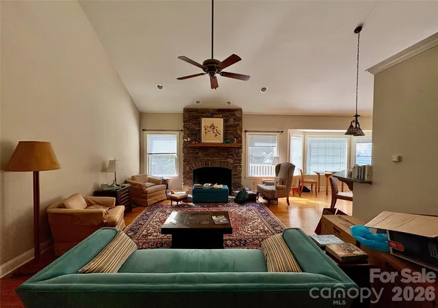 Photo 3 of Single family home for sale at 502 Pace Rd, Hendersonville, NC 28792 | MLS# 4427291 | Listing updated on 2026-09-23
