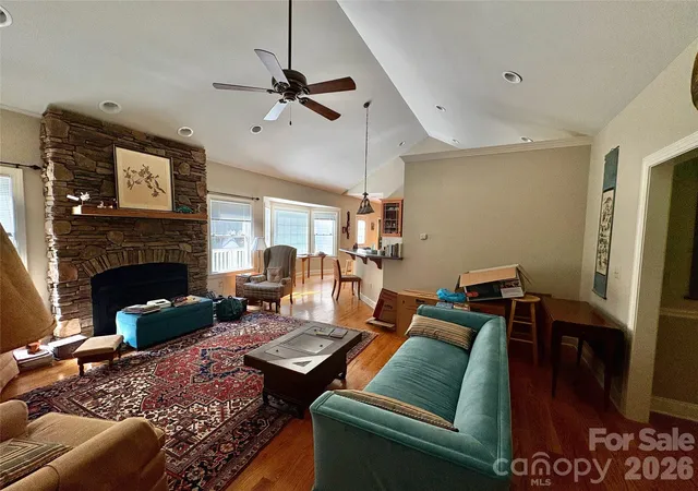 Photo 4 of Single family home for sale at 502 Pace Rd, Hendersonville, NC 28792 | MLS# 4427291 | Listing updated on 2026-09-23
