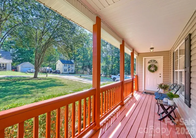 Photo 3 of Single family home for sale at 7742 Red Robin Trl, Denver, NC 28037 | MLS# 4427301 | Listing updated on 2026-10-01