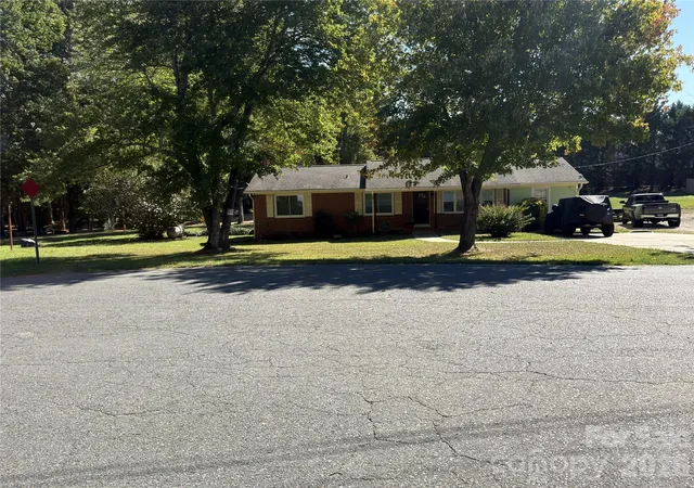 Photo 2 of Single family home for sale at 604 Allen Way, Indian Trail, NC 28079 | MLS# 4427308 | Listing updated on 2026-10-07