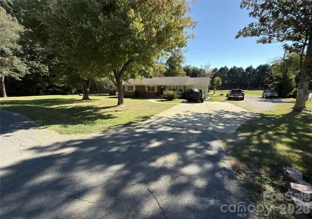Photo 3 of Single family home for sale at 604 Allen Way, Indian Trail, NC 28079 | MLS# 4427308 | Listing updated on 2026-10-07