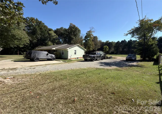 Photo 4 of Single family home for sale at 604 Allen Way, Indian Trail, NC 28079 | MLS# 4427308 | Listing updated on 2026-10-07